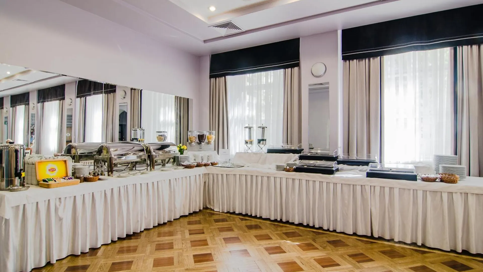 Hotel Lazienkowski Warschau Polen